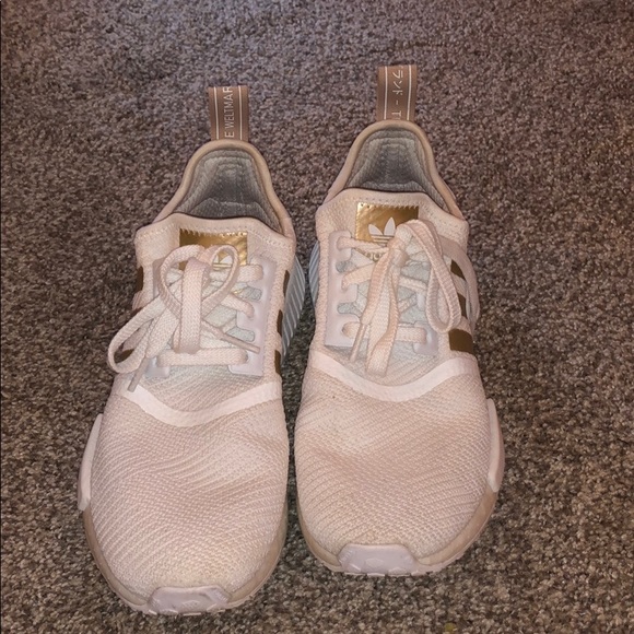 nmd r1 cloud white copper metallic